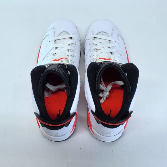 Air Jordan Retro 6 - Picture 3 of 11